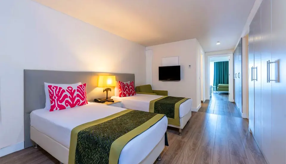 هتل رامادا پلازا آنتالیا